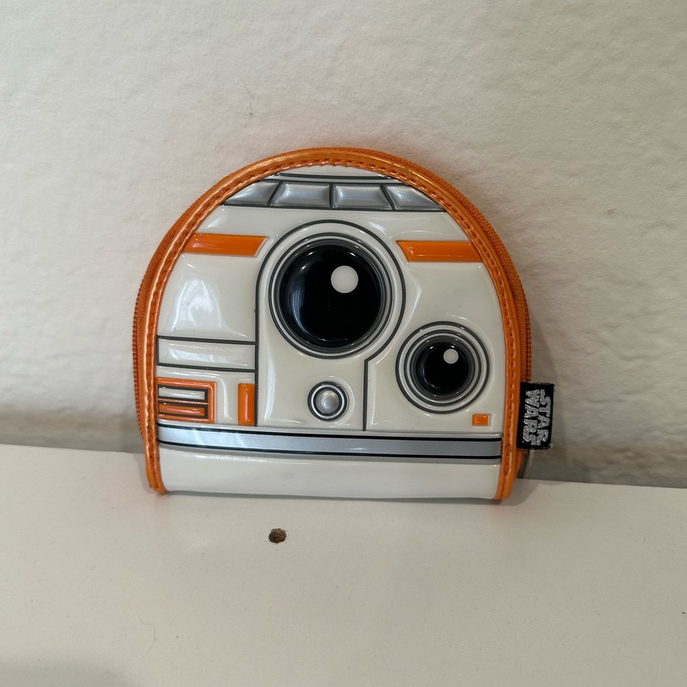 Loungefly White and Orange BB-8 Coin Wallet